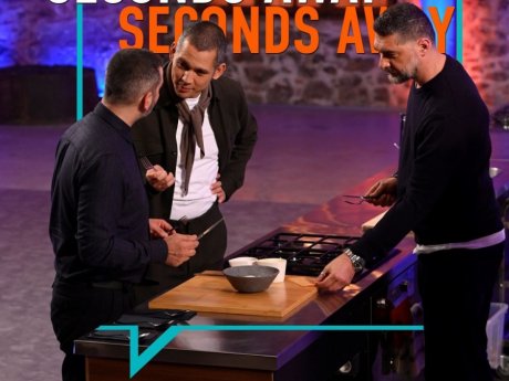 Η 1η διπλή αποχώρηση του MasterChef 10 & η ανακοίνωση από τον περσινό νικητή Νέστορα Νέστορα