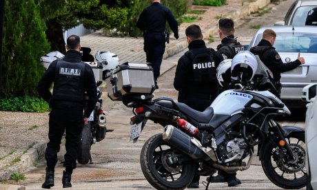 Άγριο έγκλημα στη Γλυφάδα: Σκότωσε με μαχαίρι τον πατέρα του – Το 2014 είχε σκοτώσει τη μητέρα του