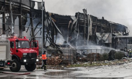 Τρίκαλα: Τρεις εργαζόμενες νεκρές από την πυρκαγιά στην μπισκοτοβιομηχανία, δύο αγνοούμενες