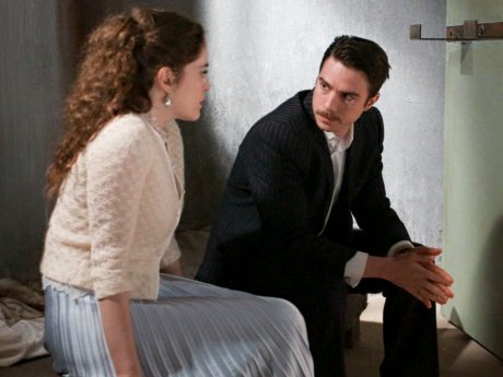 Τιμωρεί τον εγκληματία, χάνει τον έρωτά του: Ο Δημήτρης Κίτσος θυσιάζεται για το Grand Hotel