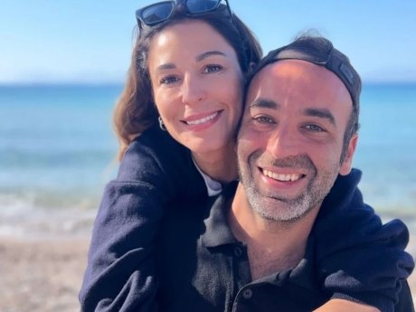 Κατερίνα Παπουτσάκη: Ο αθόρυβος χωρισμός με τον Θάνο Χατζόπουλο και η ευχή για τα 47α γενέθλιά της