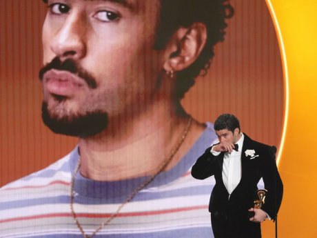 Grammys 2026: Η ιστορική νίκη του Bad Bunny- Το Wildflower της Eilish είναι το τραγούδι της χρονιάς