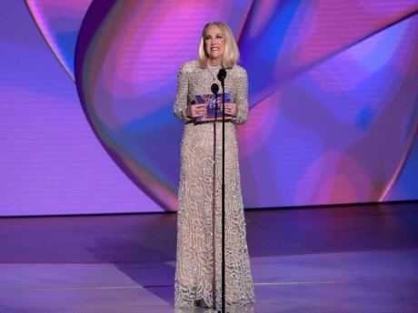 Catherine O’Hara: η μυστική ασθένεια που κράτησε μακριά από τα φώτα ακόμη και από τους φίλους της