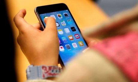 Reuters: Η Ελλάδα θα ανακοινώσει απαγόρευση των social media για παιδιά κάτω των 15 ετών