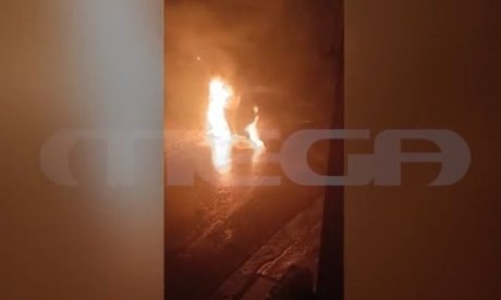 Νέο βίντεο από τη δασκάλα γιόγκας που ανατίναζε αυτοκίνητα φίλων που δεν της έδιναν δανεικά