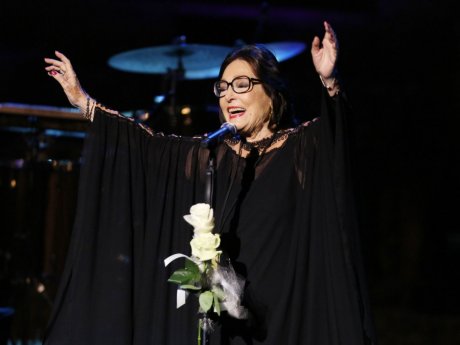 Η ύψιστη διάκριση για τη Νάνα Μούσχουρη στα γαλλικά «Grammy» - Victoires de la musique 2026