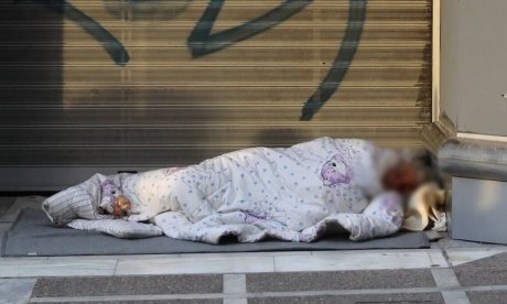 Μιλάνο: Σκιές πίσω από τη λάμψη - Δύο άστεγοι νεκροί πριν από την έναρξη των Ολυμπιακών Αγώνων