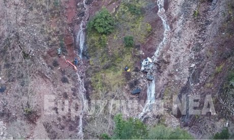 Καρπενήσι: Αυτοκίνητο έπεσε σε γκρεμό 300 μέτρων - Γυμνή και ακέφαλη η σορός του οδηγού