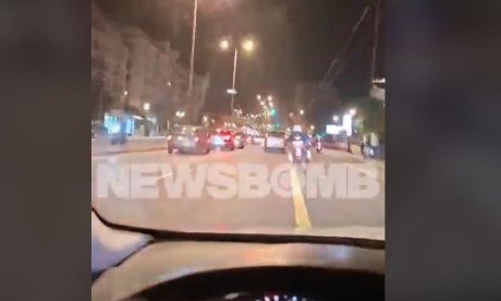 Καλλιθέα: Η μεταφορά του 2χρονου που έπεσε σε σιντριβάνι στο νοσοκομείο - Βίντεο ντοκουμέντο