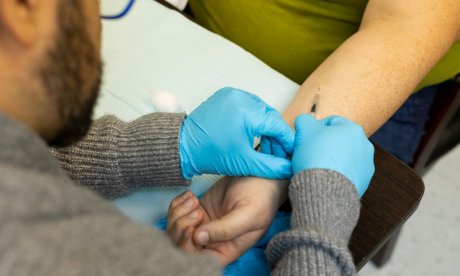 Παγώνη: «Περιμένουμε νέο κύμα γρίπης μέσα στις απόκριες - Περισσότεροι θάνατοι φέτος από γρίπη»