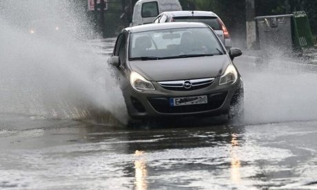 Καιρός: Πορτοκαλί προειδοποίηση της ΕΜΥ για βροχές, καταιγίδες - Πού θα είναι έντονα τα φαινόμενα