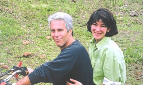 Daily Mail: Πληθαίνουν οι ενδείξεις ότι ο Έπσταϊν δολοφονήθηκε – Γιατρός λέει ότι στραγγαλίστηκε