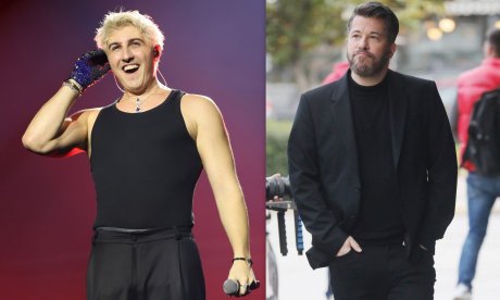 Εξοργισμένος ο Χάρης Βαρθακούρης για την εμφάνιση του αδελφού του Good Job Nicky: «Γ@μώ τον ήχο σας»