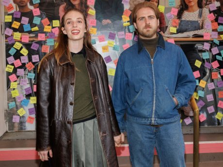 Η Maya Hawke παντρεύτηκε τον Christian Lee Hutson: Uma Thurman, Ethan Hawke μοιράστηκαν τη χαρά της