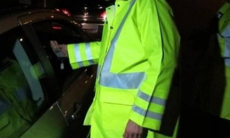 Τσιλιαδόροι περνούν τα οχήματα μεθυσμένων από τα μπλόκα της Τροχαίας έναντι αμοιβής