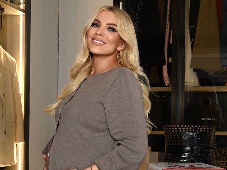 Το inspo παιδικό δωμάτιο της κόρης της Κατερίνας Καινούργιου και το έργο τέχνης για τη μικρή Ξένια