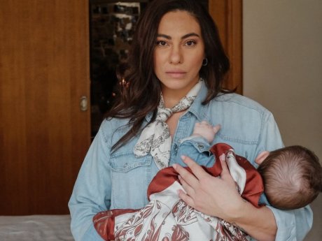 Ευρυδίκη Βαλαβάνη: Ο συμβολισμός του μέρους που θα βαφτιστεί ο γιος της και η αποκάλυψη της νονάς