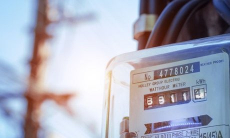 Φθηνότερα τιμολόγια ρεύματος τον Μάρτιο λόγω... γεμάτων ταμιευτήρων και ισχυρών ανέμων