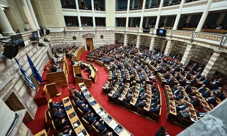 Βουλή: Στις επόμενες εκλογές θα συμμετέχουν και οι Έλληνες του εξωτερικού - «Ναι» και από Σαμαρά