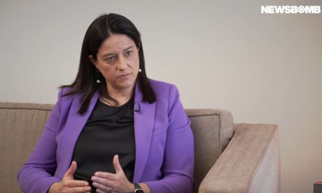 «Απέναντι» η Νίκη Κεραμέως: Ο κατώτατος μισθός έχει αυξηθεί 35% από το 2019 - Θα εισηγηθώ νέα αύξηση