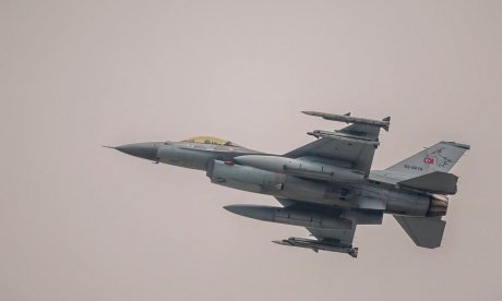 Μέσα στην ομίχλη του πολέμου στο Ιράν, παραβιάσεις από τουρκικά F-16 στο Αιγαίο