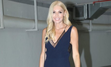 Ώρες αγωνίας για τη Βάσια Λόη - Εγκλωβίστηκε με τους γιους της στο Ντουμπάι