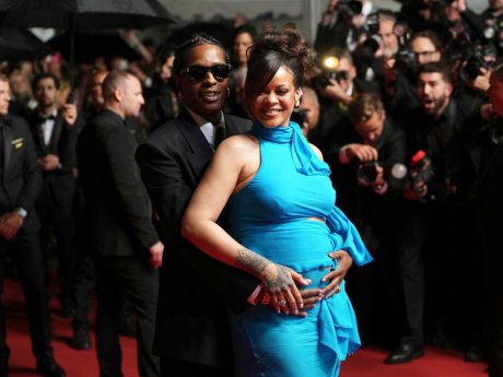 Πυροβολισμοί έξω από το σπίτι της Rihanna στο Beverly Hills με μία σύλληψη ύποπτης στο σημείο