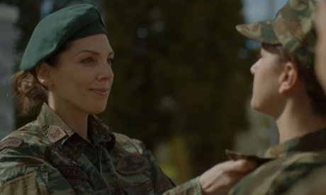 Γυναίκες στο χακί: Ξεκινά η εθελοντική στράτευση - Οι ηλικίες κατάταξης και τα προνόμια