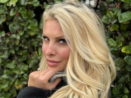 3 φορές σε 30 χρόνια καριέρας που η Ελένη Μενεγάκη αναγκάστηκε να διαψεύσει αυστηρά φήμες & σενάρια