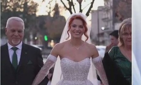 Όσκαρ πρωτοτυπίας στην Κομοτηνή: Νηπιαγωγός παντρεύτηκε με τους 20 μαθητές της για παρανυφάκια