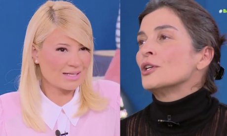 Αντιγόνη Κουλουκάκου: Με λευκά μαλλιά και χωρίς μακιγιάζ - Άφωνη η Σκορδά