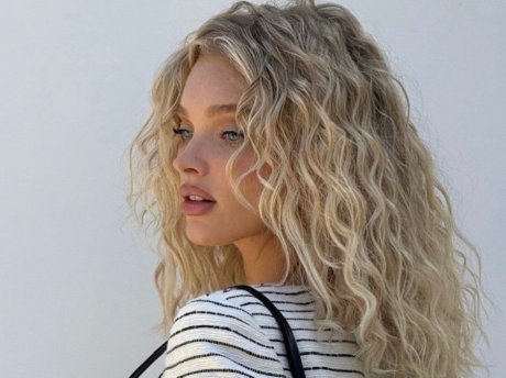 Δέκα κορυφαία hair trends για το 2026 που θα σε κάνουν να κλείσεις τώρα ραντεβού σε κομμωτήριο