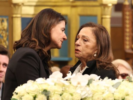 Το πάνδημο «αντίο» στη Μαρινέλλα , τα σπαραχτικά λόγια Αλεξίου - Νταλάρα για την Αρχόντισσα