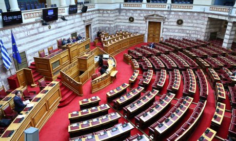 Ραγδαίες εξελίξεις: Τρεις παραιτήσεις ante portas και ανασχηματισμός λόγω ΟΠΕΚΕΠΕ