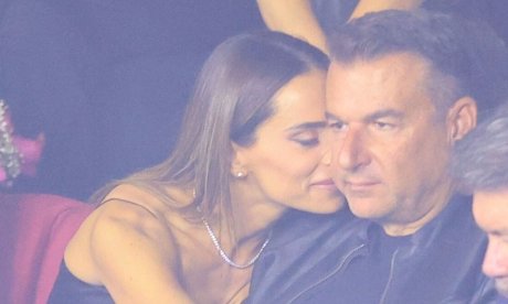 «Με όποιον γουστάρω...» - Έξαλλη απάντησε η Μαρία Αντωνά σε ειρωνικό σχόλιο για τον Γιώργο Λιάγκα