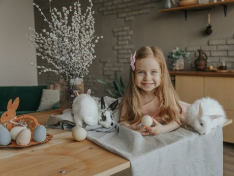 Κάνε το Πάσχα ξεχωριστό για το παιδί σου: 5 οικογενειακές παραδόσεις που μπορείς να ξεκινήσεις φέτος