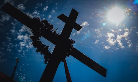 Αυτός θα είναι ο καιρός μέχρι την Δευτέρα του Πάσχα - Πώς θα γίνει το ψήσιμο του οβελία