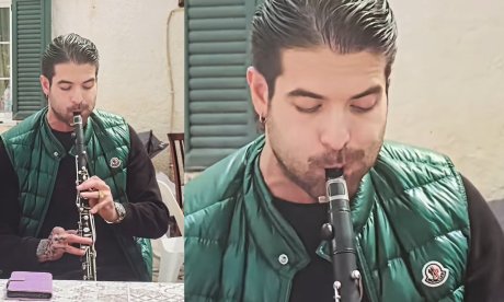 Άρης Μουγκοπέτρος: «Κάπου είχαμε μείνει πέρυσι»–Παίζει ξανά κλαρίνο ένα χρόνο μετά τον ακρωτηριασμό