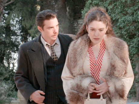 Στην πυρά το Grand Hotel: Η καταστροφική φωτιά παράλληλα με έναν παράδοξο γάμο