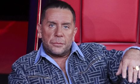 Μαζωνάκης: Το βίντεο μέσα από την κουζίνα του & το μήνυμα όλο νόημα: «Μωρέ θα σας χορέψω στο ταψί…»