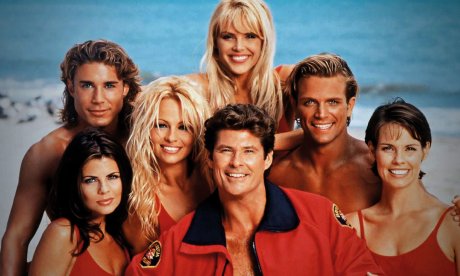 Η σημερινή εικόνα του άλλοτε γόη Ντέιβιντ Χάσελχοφ, σοκάρει! Οι φωτό που περπατάει με Πι στα 73 του