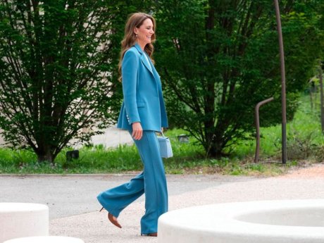 Η Kate Middleton φόρεσε το πιο chic βεραμάν κοστούμι της σεζόν & το σακάκι της έκλεψε την παράσταση