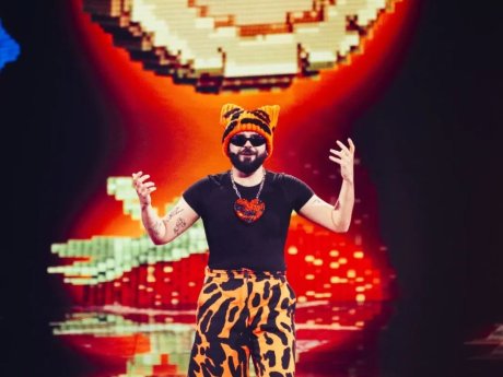 Εκρηκτικός ο Akylas στον τελικό της Eurovision: Tο σχόλιο - υπονοούμενο που «έδειξε» τη νίκη