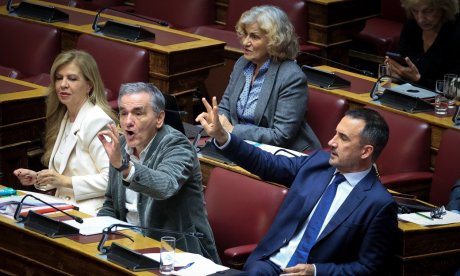 Διαλύεται η ΚΟ της ΝΕΑΡ: Αποχωρούν 150 στελέχη, μεταξύ τους οι 7 βουλευτές