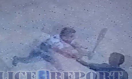 Καλλιθέα: Έρευνα για τον αυτόκλητο τιμωρό με το ρόπαλο του μπέιζμπολ - Εξετάζεται αν είχε συνεργούς