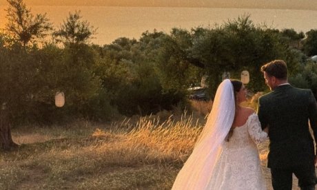 Βίκυ Σταυροπούλου: Οι συγκινητικές δημόσιες ευχές της για τον γάμο της κόρης της, Δανάης Μπάρκα