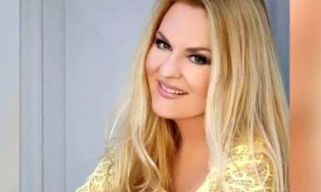 Έφη Οικονομάκη: Εφιάλτης με ένοπλη εισβολή στο σπίτι της–«Απειλούσαν πως θα σκοτώσουν την κόρη μου»