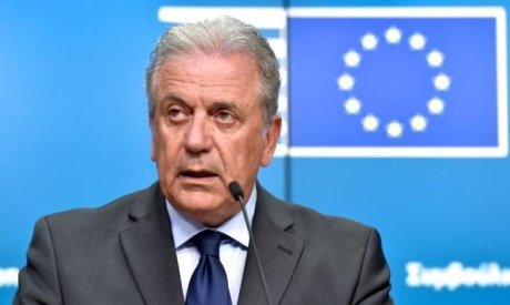 Αβραμόπουλος: «Όλη η ιστορία είναι μια μπούρδα - «Είναι δυνατόν να υπάρχει μίζα που φορολογείται;»