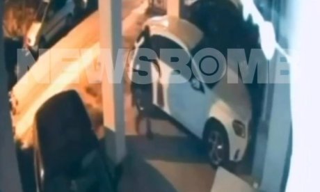 Θεσσαλονίκη: Η στιγμή που ο δράστης αφήνει τον εκρηκτικό μηχανισμό στο σπίτι του Σάββα Αναστασιάδη