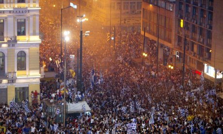 22 χρόνια από το έπος του Euro 2004: Τι θυμούνται οι Έλληνες από το καλοκαίρι που πανηγύριζε η χώρα